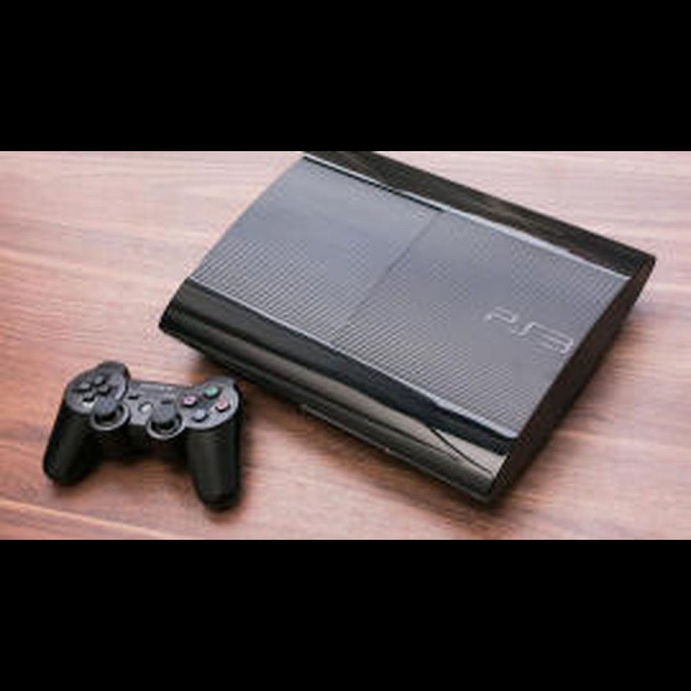 Play station 3 super slim with 2 controllers